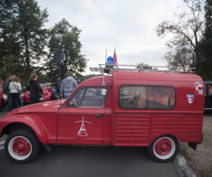Światowy Zlot Miłośników Citroena 2CV w Toruniu