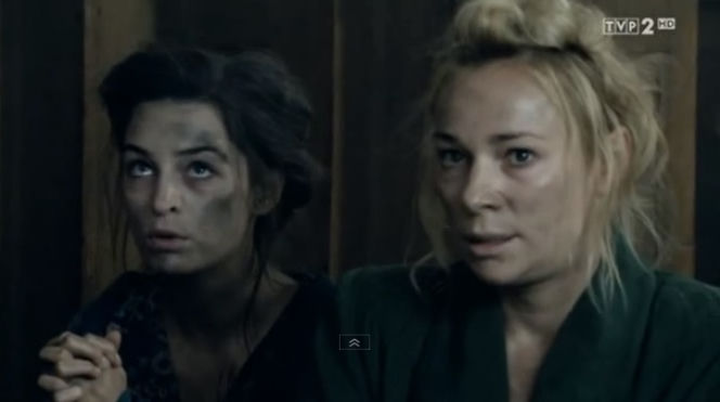 Czas honoru Powstanie odc. 8. Emilia (Sonia Bohosiewicz), Lena (Agnieszka Więdłocha)