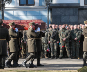 Pogrzeb zabitego przez Rosjan ukraińskiego żołnierza