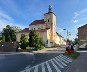 Cała Polska zna to zdanie. W tym mieście chrząszcz naprawdę stoi na rynku