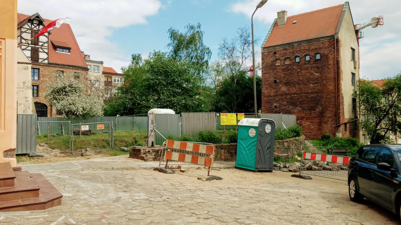 Budowa przy Kamienicy Loitzów