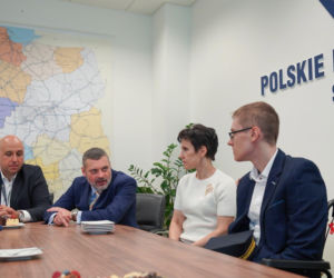 17-letni Dominik w siedzibie PKP na zaproszenie przewoźnika