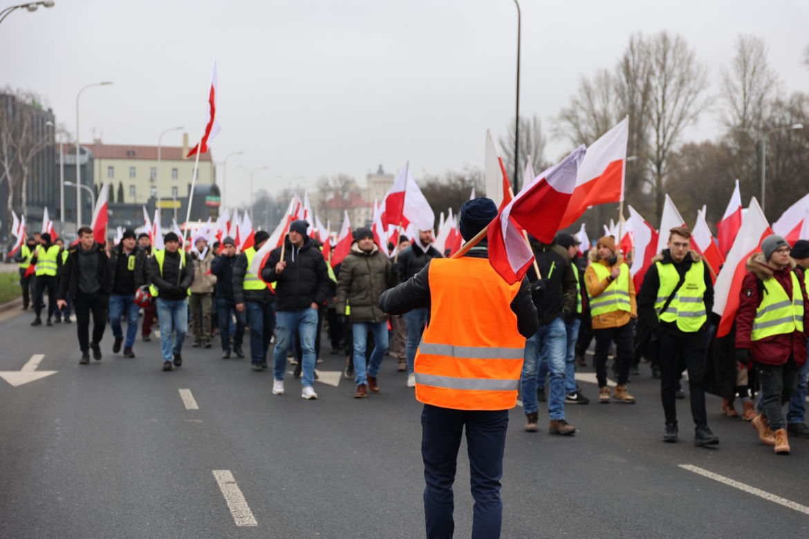 Protest rolników 20 marca w Lublinie. Przeszli ulicami miasta pod LUW
