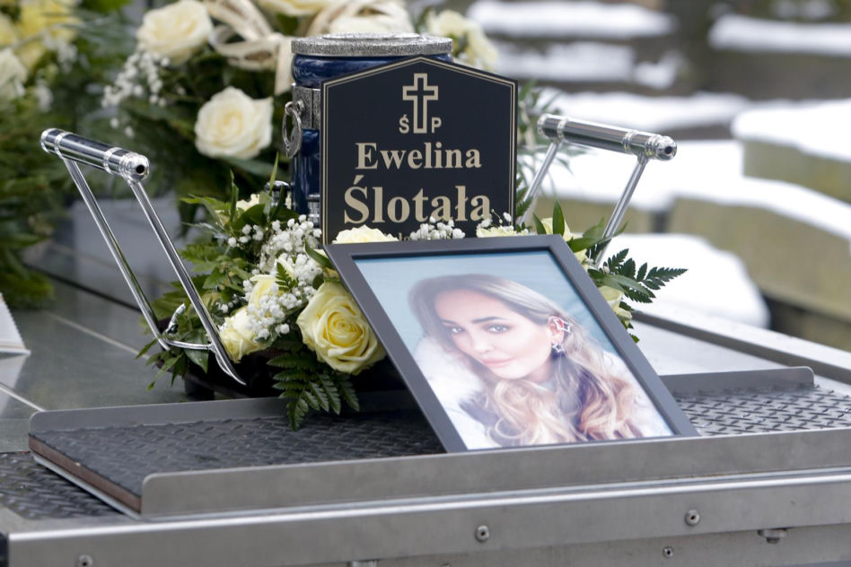 Pogrzeb Eweliny Ślotały. Pojawił się Rutkowski