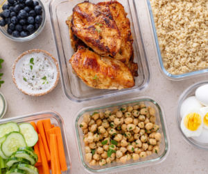 Monotonna dieta każdego dnia? Badanie pokazuje, co dzieje się z wagą