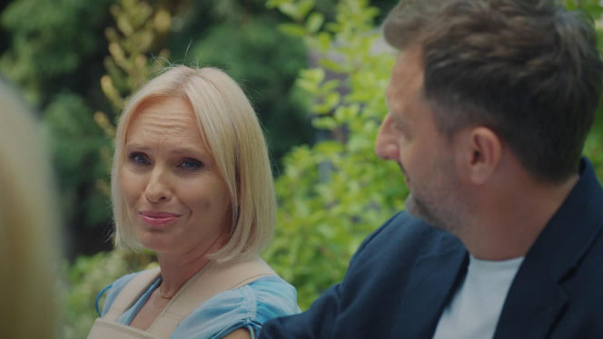 M jak miłość, odcinek 1895. Dorota (Iwona Rejzner), Bartek (Arkadiusz Smoleński)