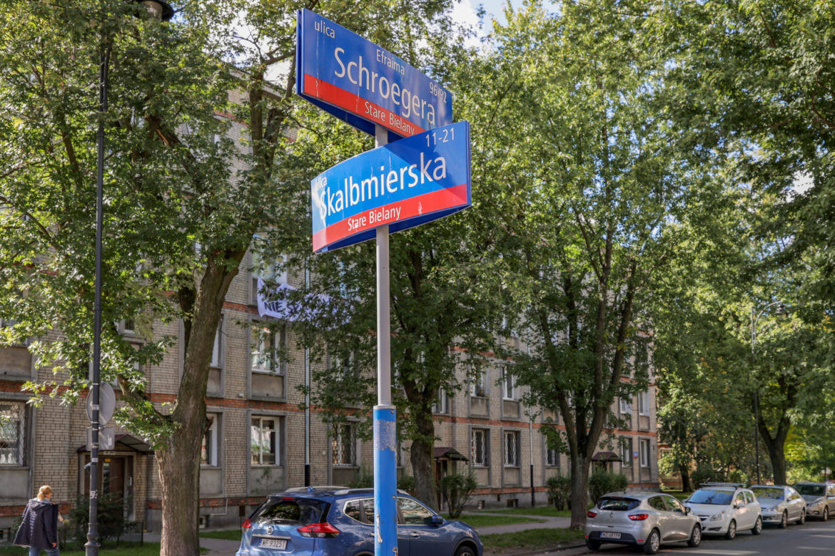Marzną w bloku, bo jest zabytkowy. Mieszkańcy: Urząd konserwatora nas okrada!