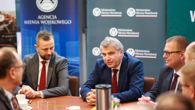 Nabycie Huty Częstochowa przez MON