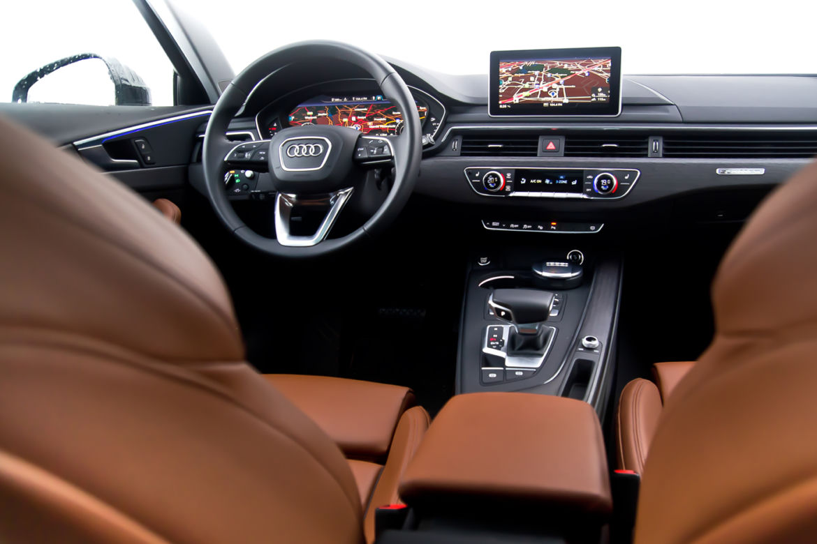 Audi A4 Avant B9 quattro