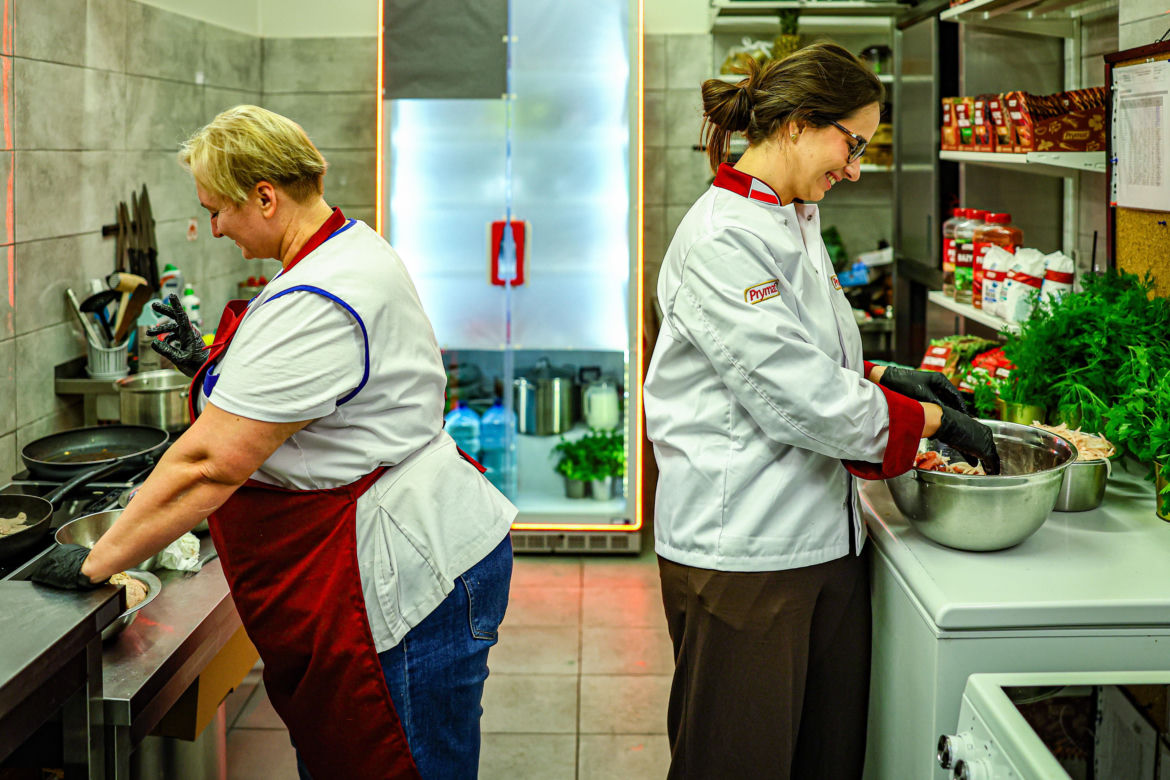 "Pierwsza Polka" - „Bistro w Towarzystwie”