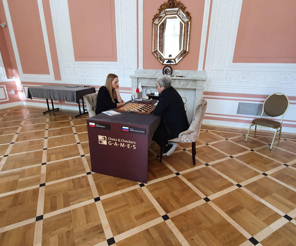Natalia Sadowska rozpoczęła walkę o MŚ w warcabach