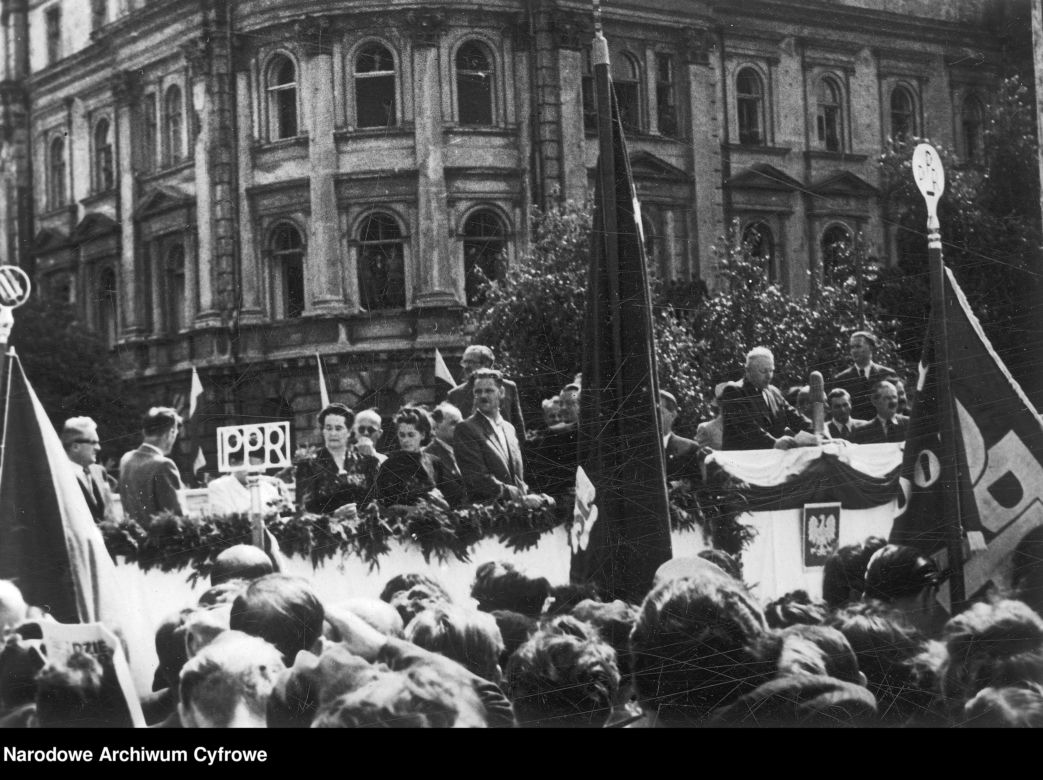 Ogłoszenie manifestu PKWN 22 lipca 1944 uznaje się za historyczny początek PRL. Co zapowiadał lipcowy manifest?