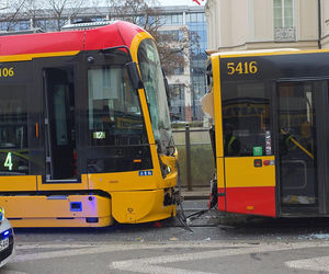Zderzenie tramwajów i autobusu w Warszawie 18.11.2025