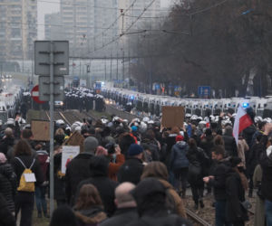 Dom Jarosława Kaczyńskiego otoczony jak twierdza