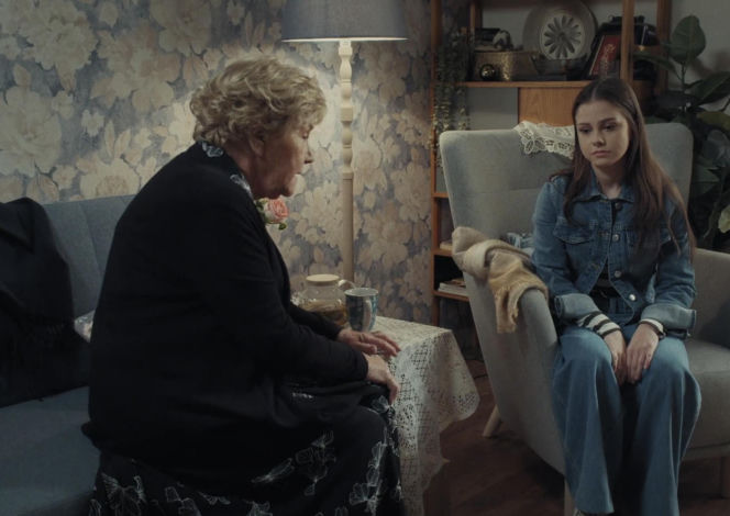 M jak miłość, Basia (Karina Woźniak), Barbara (Teresa Lipowska)