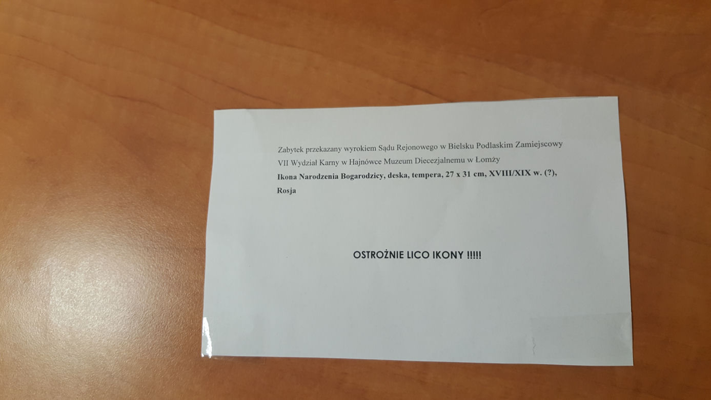 Ikony i grot z przemytu