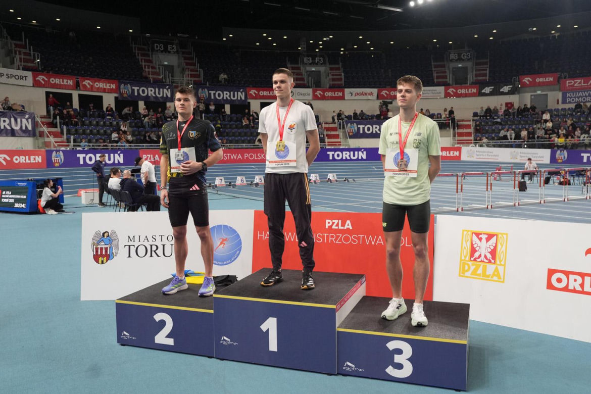 Halowe Mistrzostwa Polski 2025 w Arenie Toruń. Zdjęcia kibiców z trybun i sportowców