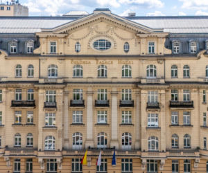 Południowa pierzeja Alej Jerozolimskich w centrum Warszawy