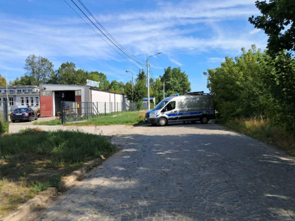 Nocny pożar w fabryce dronów. Na miejscu policja i ABW, śledczy nie wykluczają podpalenia