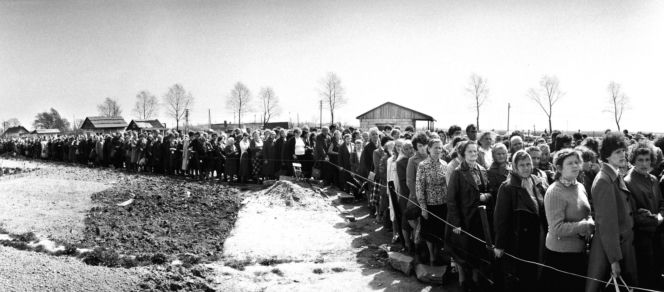 Ujrzał Matkę Boską w ogrodowej altance. Historia Cudu w Oławie