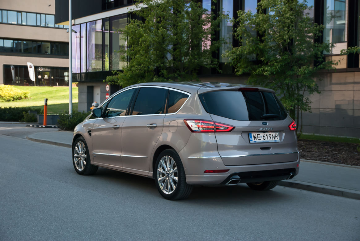 Ford S-MAX Vignale 2.0 TDCI 180 AWD Powershift