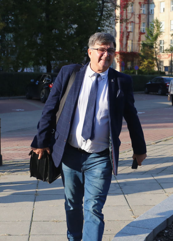 Politycy PiS jadą na wyjazdowe posiedzenie partii