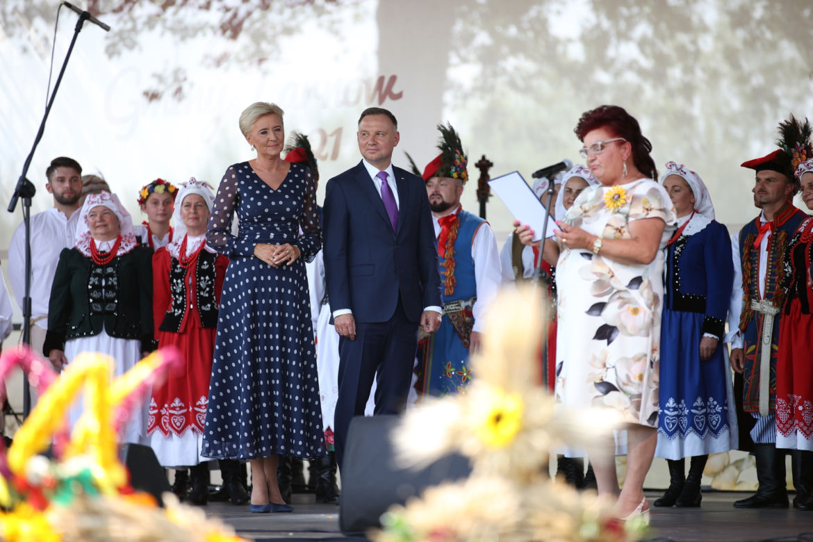 Porównanie stylu pierwszych dam: Jill Biden i Agaty Dudy. Która ubiera się lepiej?