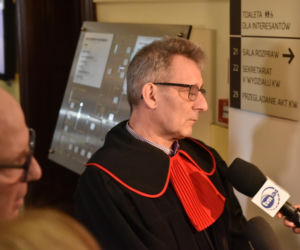 Początek procesu lekarzy oskarżonych o zaniedbania w sprawie śmierci 19‑letniego Olka z Grudziądza