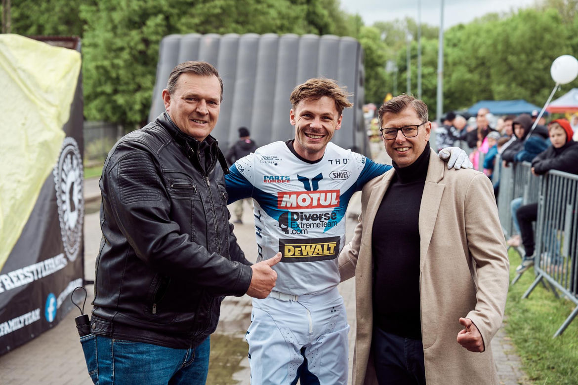 Poranna deszczowa pogoda nie odstraszyła fanów motoryzacji. Kolejna Motowiosna przeszła do historii