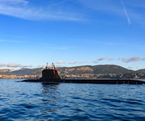 Wojna pałaców o atomowy guzik. Czyj parasol nuklearny ochroni Polskę: francuski czy amerykański?