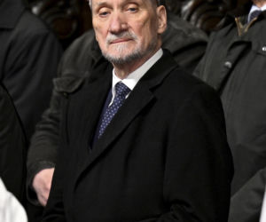 Msza za ofiary Smoleńska w Archikatedrze. Obecni Nawrocki i Kaczyńska