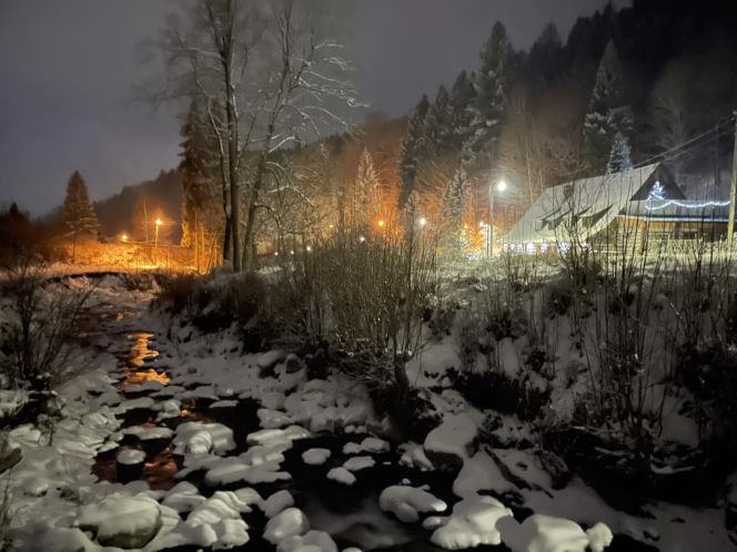 Zapomnij o Zakopanem! Ta wieś na Dolnym Śląsku zimą zamienia się w bajkową krainę