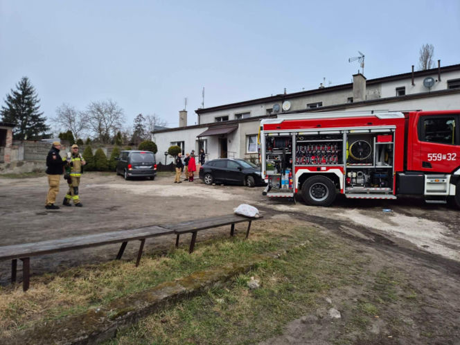 Tragiczny pożar w budynku wielorodzinnym. Dwoje małych dzieci nie przeżyło!