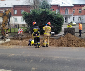 Uszkodzenie przyłącza gazowego na ul. Nowy Świat w Tarnowie