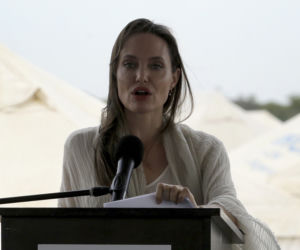 Angelina Jolie w obozie dla uchodźców w Kolumbii