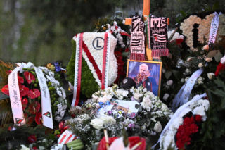 Tak wygląda grób Jacka Magiery po pogrzebie. Widok łamiący serce