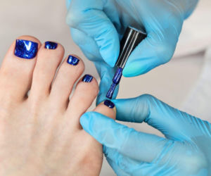 Czysty gabinet nie gwarantuje bezpieczeństwa. Przy pedicure podologicznym liczy się więcej