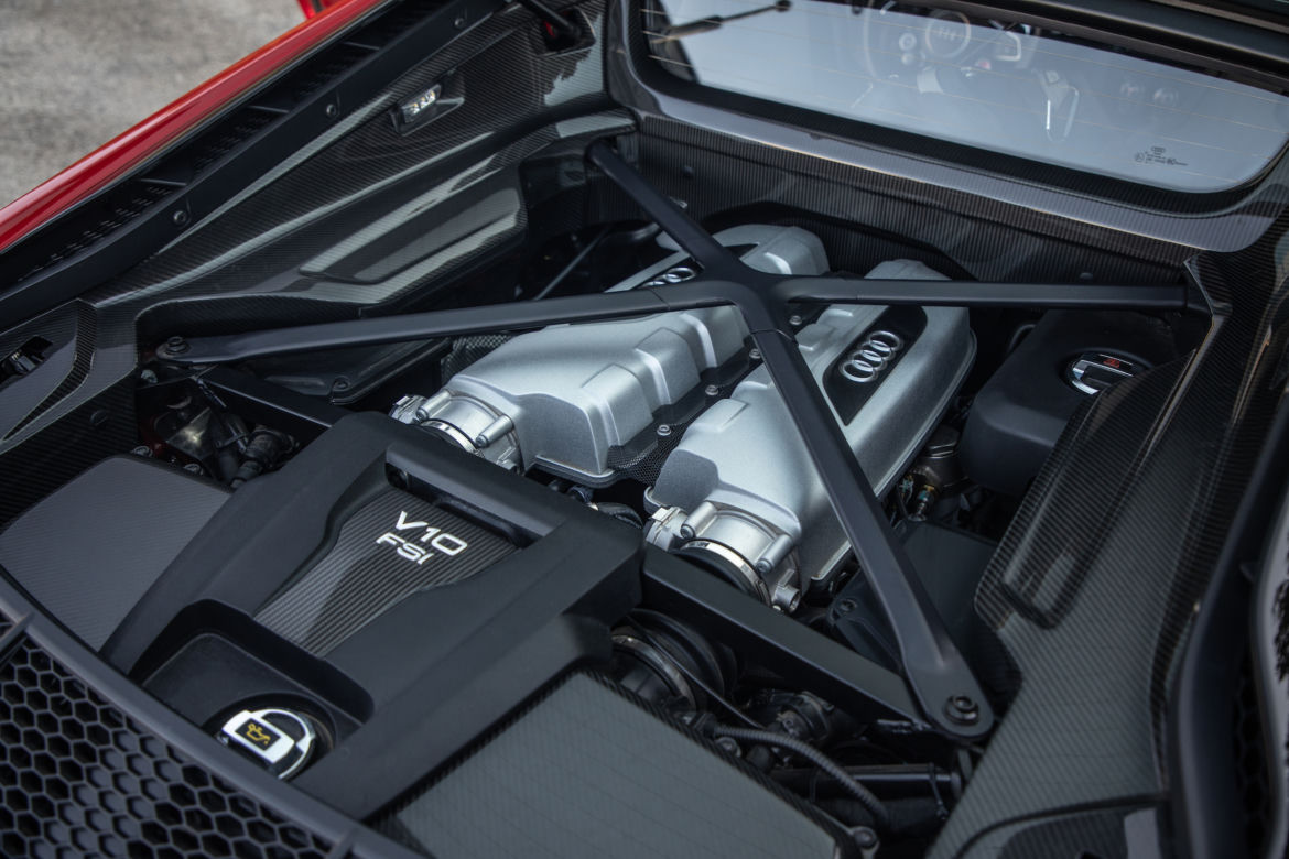 Audi R8 V10