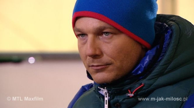 M jak miłość odc. 995. Andrzej Budzyński (Krystian Wieczorek)