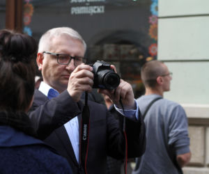 Wyleciał z PiS przez romans z piękną Izabelą. Twierdziła, że jest zboczeńcem i wcieleniem diabła.