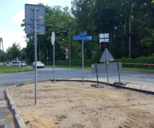 Coraz więcej zieleni wzdłuż ulicy 17 Stycznia 
