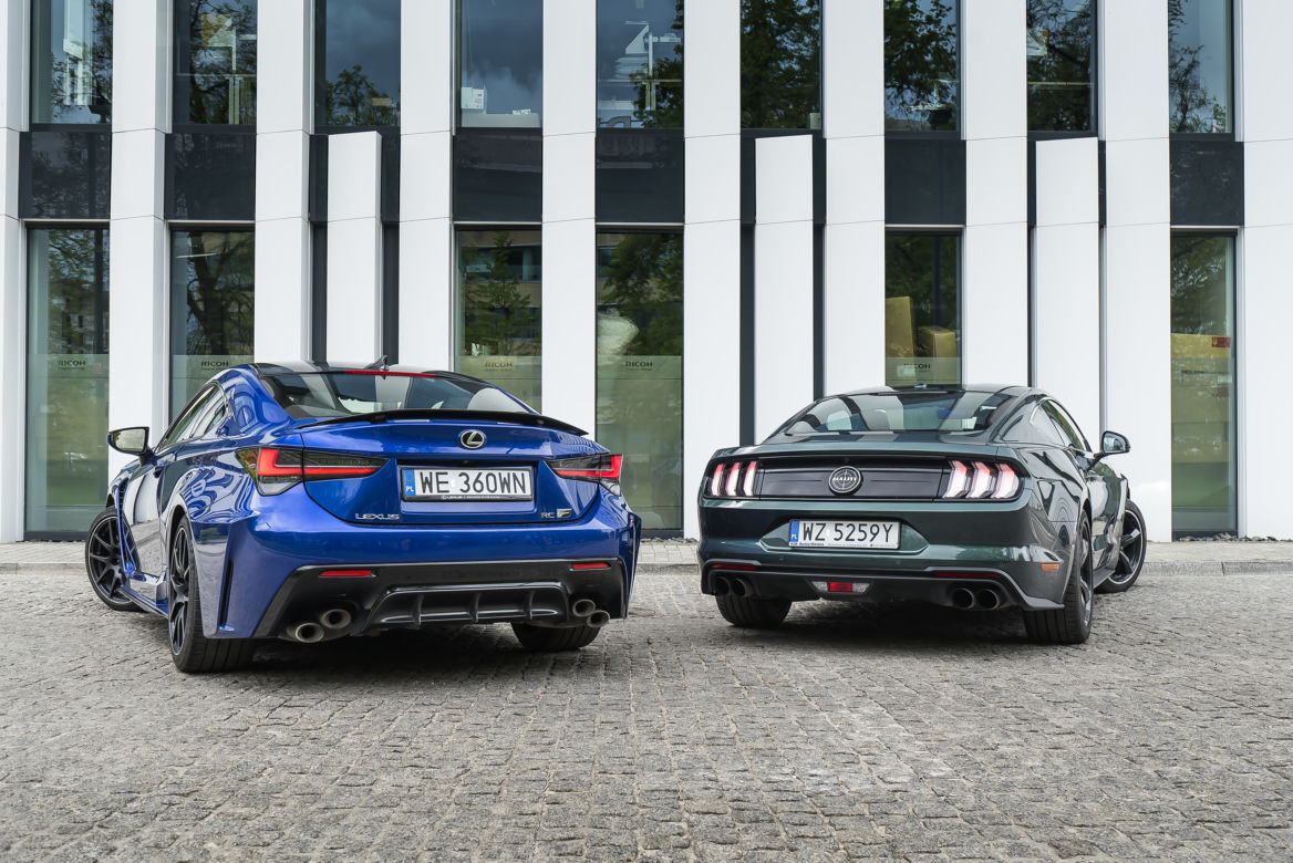 Lexus RC F Carbon 5.0 V8 vs. Ford Mustang Bullitt 5.0 V8