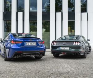 Lexus RC F Carbon 5.0 V8 vs. Ford Mustang Bullitt 5.0 V8