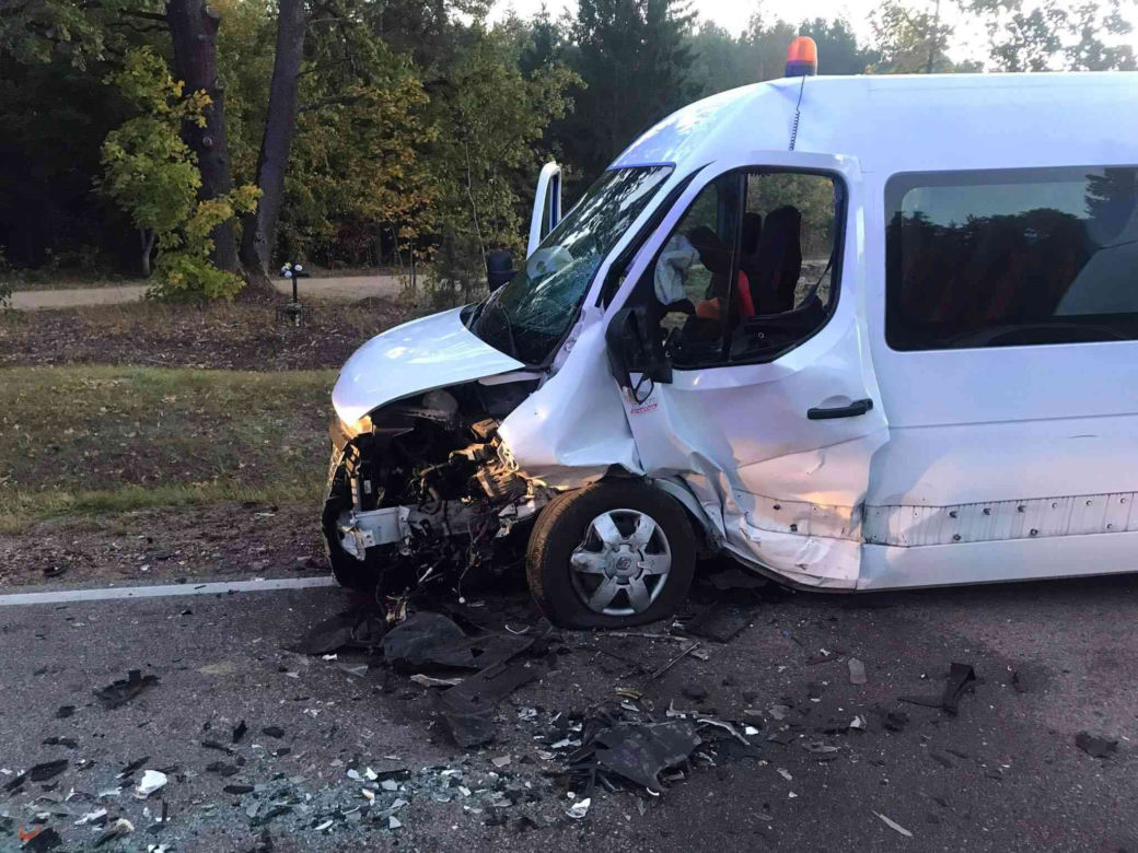 Ruda: Wypadek na DK 65. Zderzenie trzech samochodów niedaleko Knyszyna. Droga zablokowana