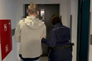 Emerytka oddała oszustom sejf. W środku było 87 tysięcy złotych 