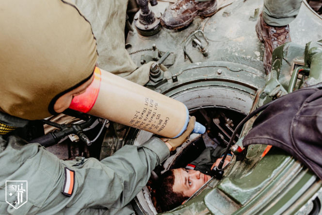 "Zawiszacy" za sterami legendy. Nowi kierowcy czołgów PT-91 w 15. Brygadzie