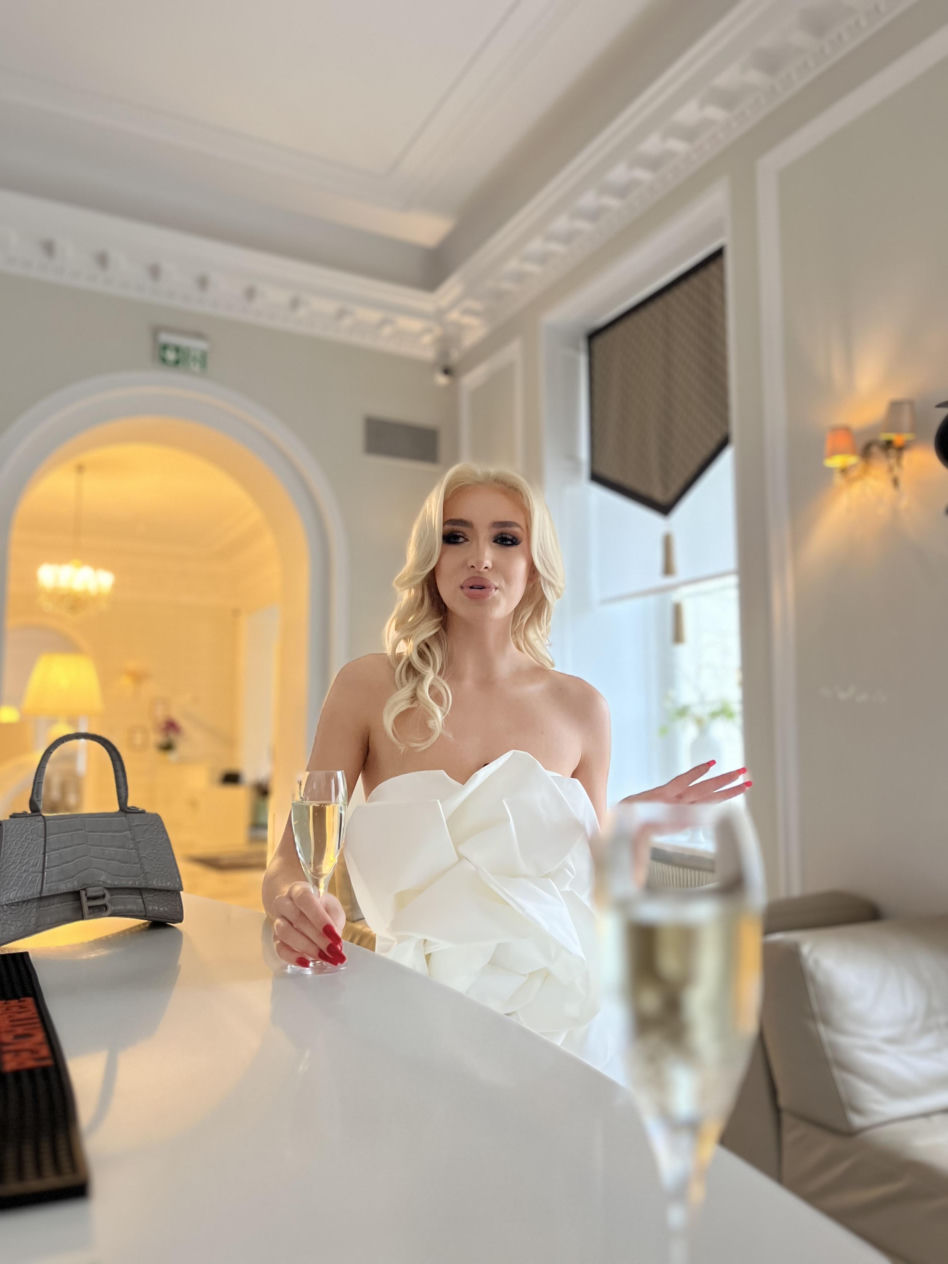 Caroline Derpieński w wywiadzie dla VOX FM