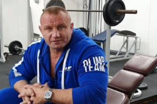 Mariusz Pudzianowski każe wszystkim wychodzić na ulice. Podaje ważny powód, bije na alarm