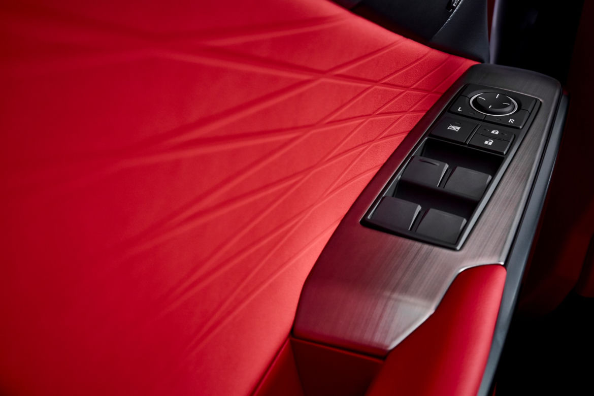 2021 Lexus IS