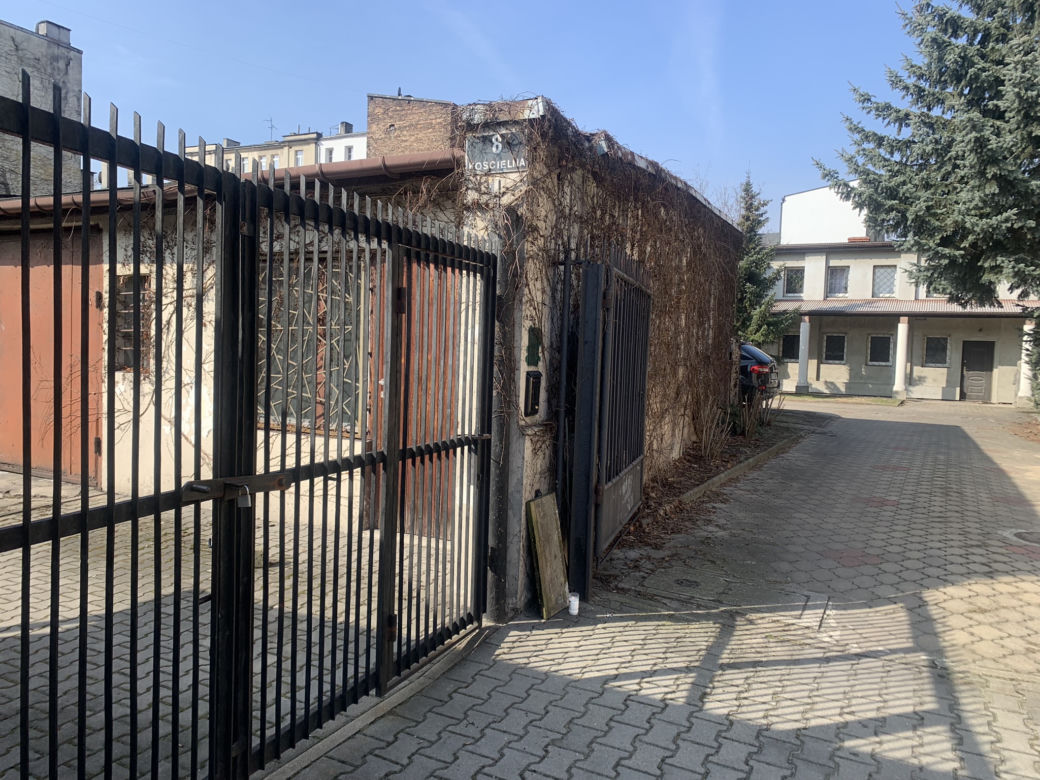 Diecezja sosnowiecka w żałobie. Wspólna msza w intencji zmarłych księży. "Czy to tak wypada?"